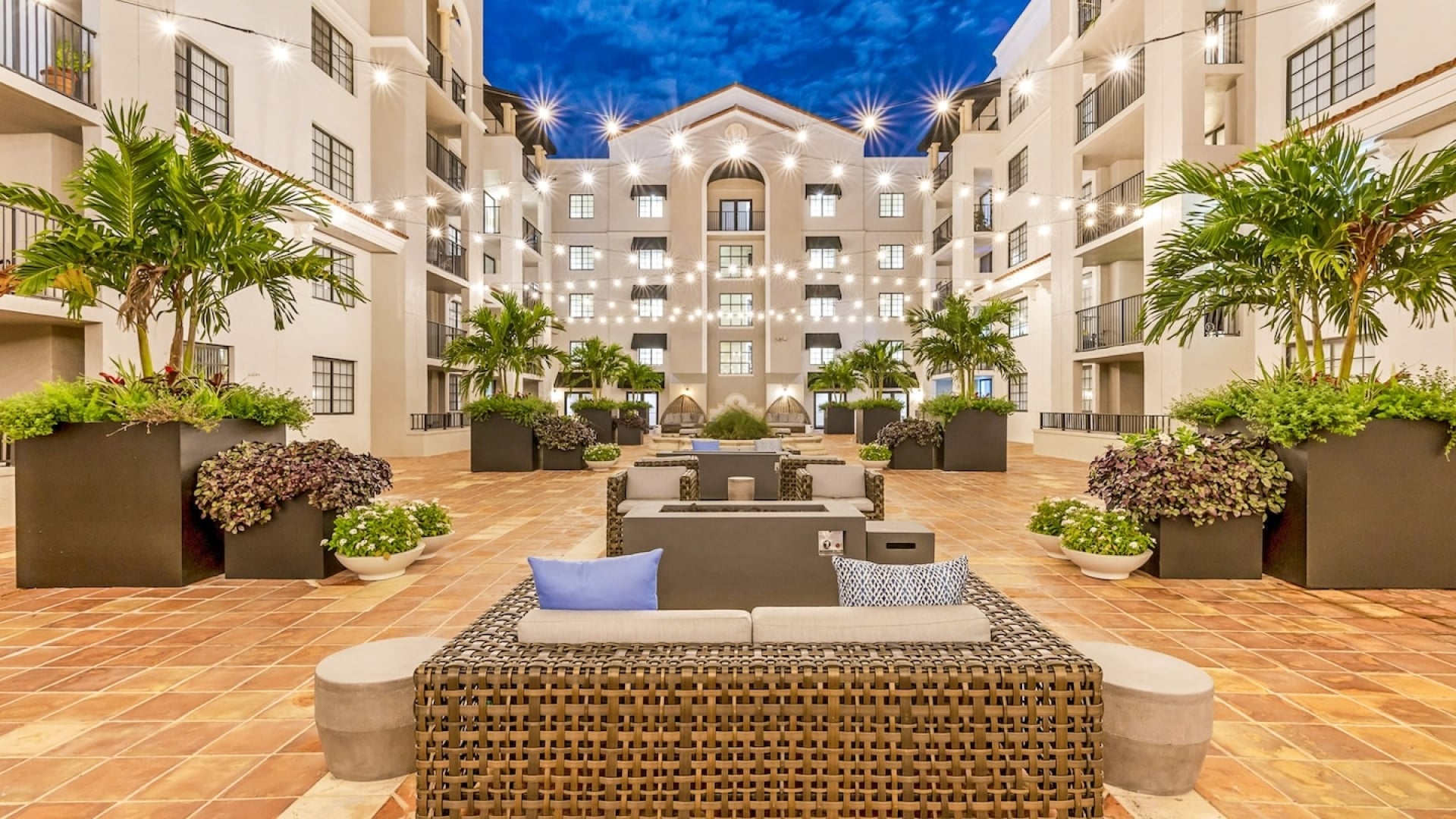 Tucker at Palmer Dadeland Miami — gallery preview 1